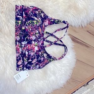 NWT. Lululemon energy bra. Size 4